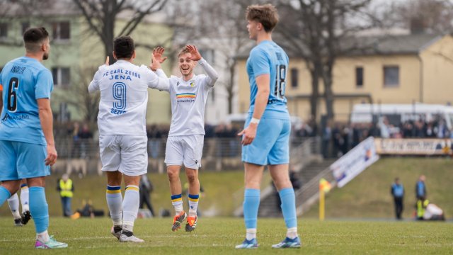 Überzeugender 5 1 Sieg für FC Carl Zeiss Jena TV Sehen was bewegt