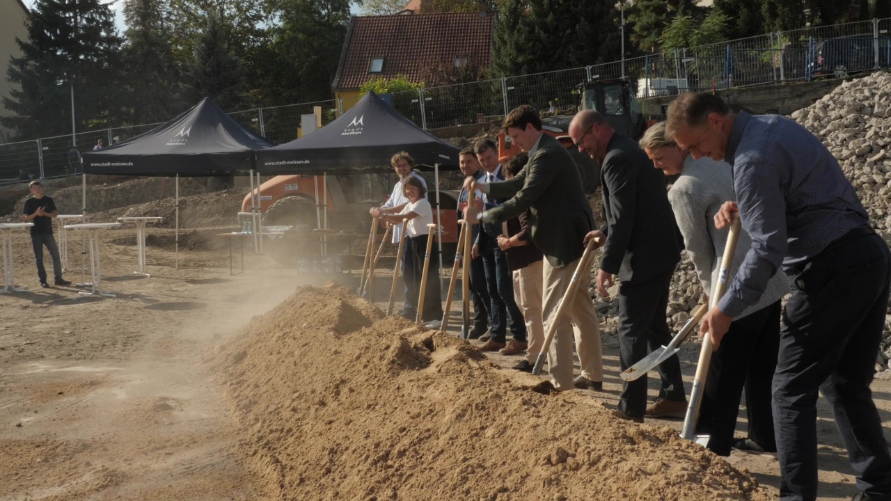 Neubau der Sporthalle am Franziskaneum schreitet voran 