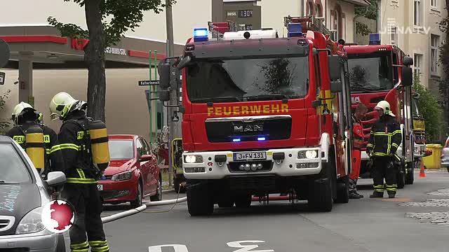 In Alarmbereitschaft: Die Jenaer Feuerwehr rückte heute zu einem Dachgeschossbrand in Jena-West aus