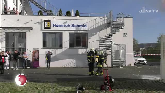 Am Brandschutztag: Die Unternehmensgruppe Heinrich Schmid demonstrierte Kunden einen Brandversuch