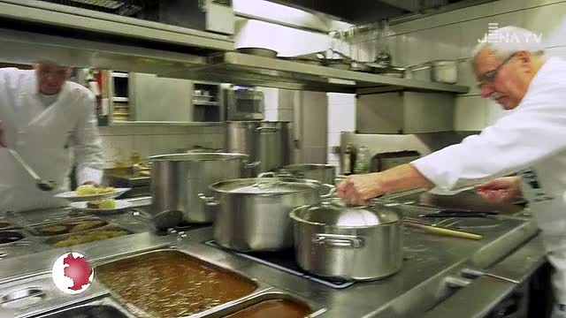 Beköstigung: Das SCHOTT-Blasorchester übernahm am Sonntag die „Noll“