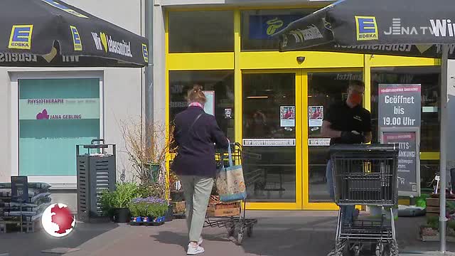 Rücksicht walten lassen: Die Bedeckungspflicht für Mund und Nase wird von den Jenaern eingehalten