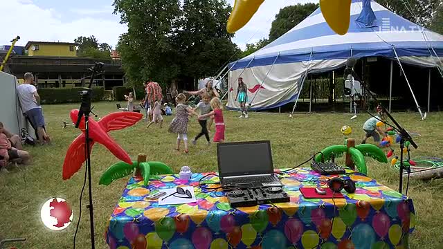 Im Freien: Der Circus MoMoLo veranstaltete am Sonntag eine Kinderdisco 