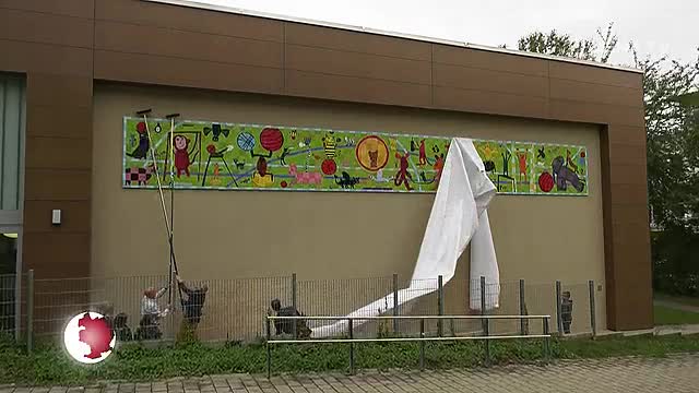 Tiere machen Sport: Die Grundschule „Friedrich Schiller“ ist mit einem Wandbild geschmückt