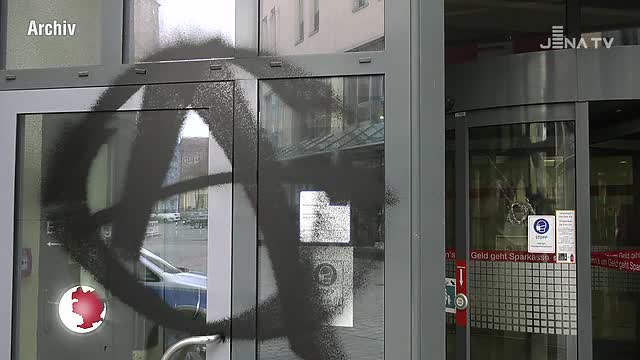 Scheiben beschädigt: In der Innenstadt gab es wieder Vandalismus mit hohem Sachschaden
