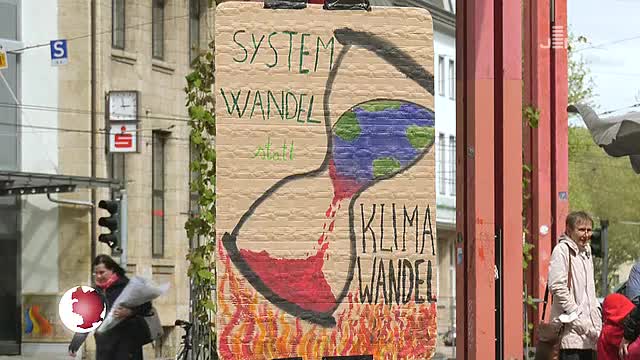 Klima-Kundgebung: Am Samstag wurde auf dem Holzmarkt gegen das Artensterben mobil gemacht