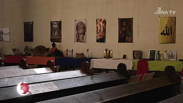 Von Liebe und Glauben: In der Stadtkirche sind zwei Ausstellungen zu den Weltreligionen zu sehen