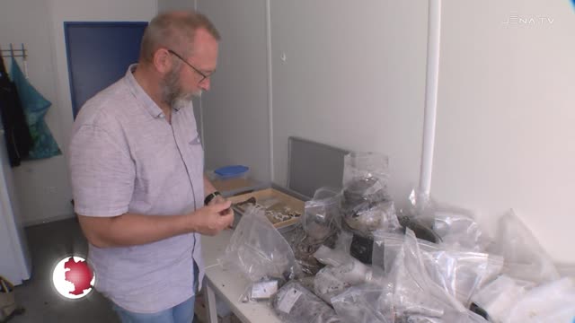 Archäologen fasziniert: Bei Grabungen auf dem Eichplatz kommen Funde einer mittelalterlichen Siedlung zutage