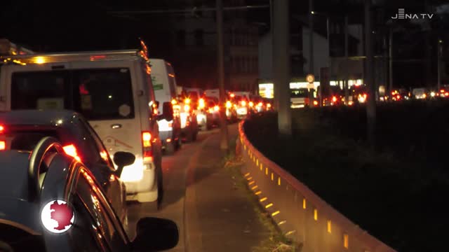 Autokorso veranstaltet: Bei der Protestaktion der Kreishandwerkerschaft waren mehr als 300 Fahrzeuge am Start