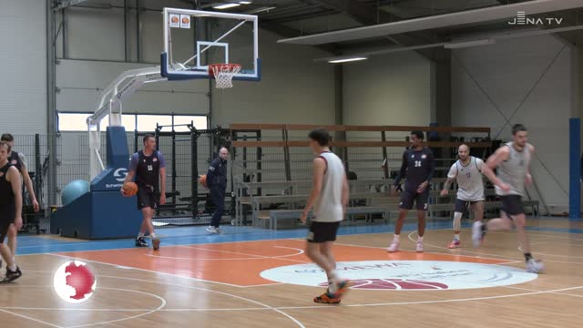 Klassenerhalt im Basketball – Das Zweitliga-Team von Medipolis SC Jena trainiert fürs letzte Heimspiel