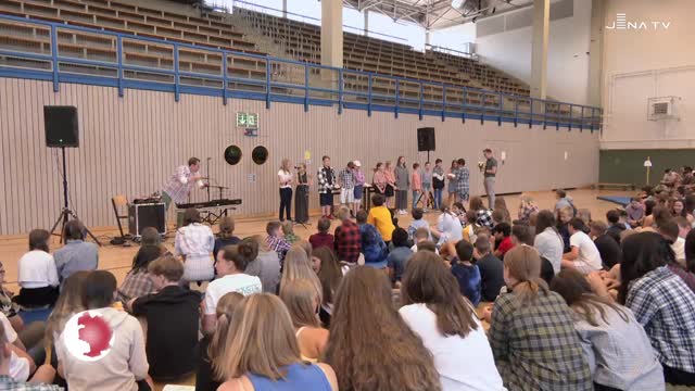 Verabschiedet – Nach mehr als 40 Dienstjahren geht der Direktor des Otto-Schott-Gymnasiums in den Ruhestand