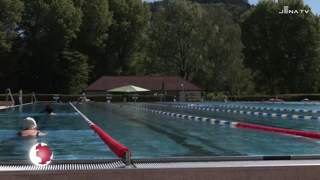 Ostbad – Erste Badegäste der Saison