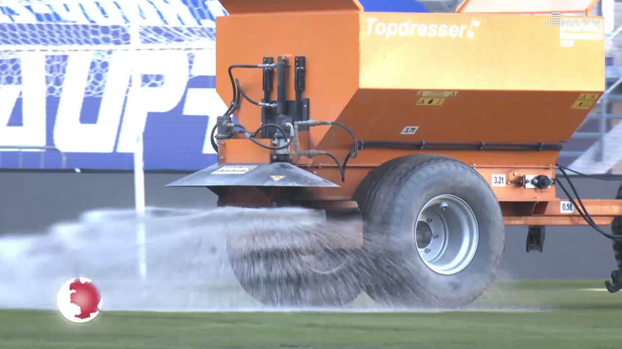 Stadionrasen – Chef-Greenkeeper spricht über Herausforderungen bei der Pflege