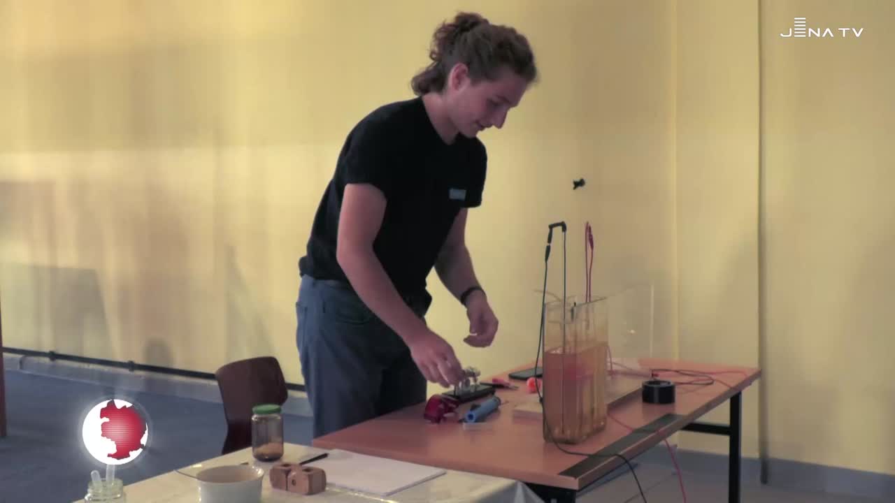 „Physikalische Ostern“ – Imaginata lädt zum Experimentieren ein