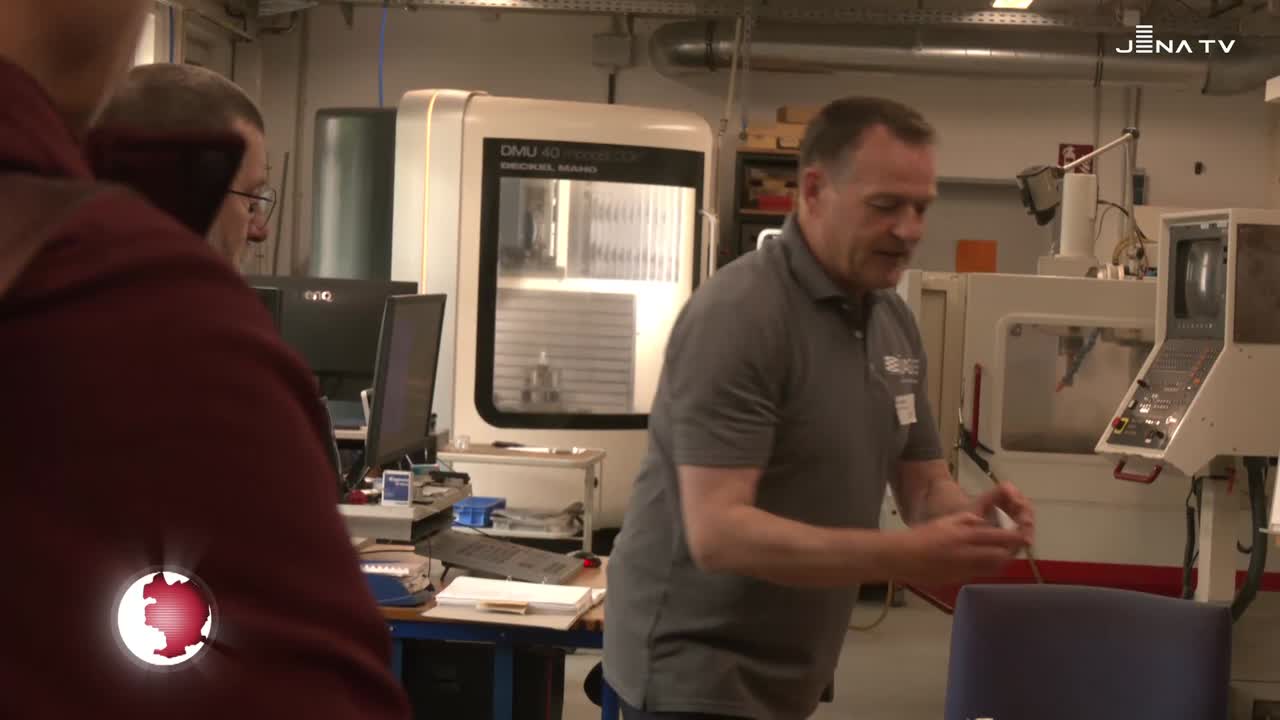 Technikzuwachs – ÜAG modernisiert Ausbildungszentrum für angehende Zerspaner