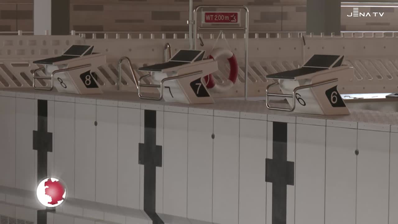 Wartungsarbeiten - Sportschwimmhalle Lobeda wird gewartet und gereinigt