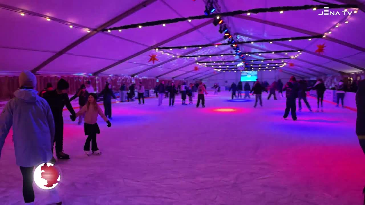 Eiswelt – Schlittschuhlaufen auf 850m² überdachter Eisfläche Eiswelt – Schlittschuhlaufen auf 850m² überdachter Eisfläche