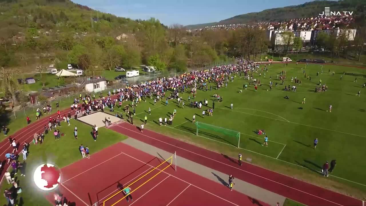 Laufen für guten Zweck – Hunderte 3er-Teams beim Jenaer Teamlauf