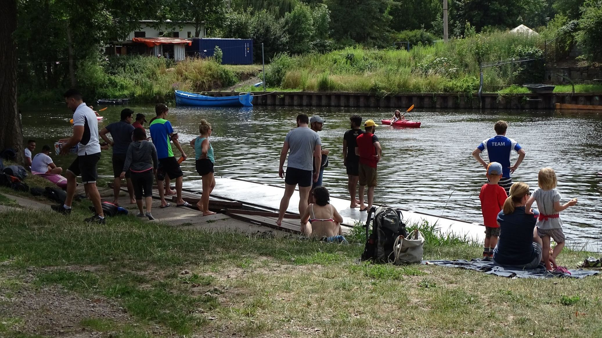 Großer Zuspruch beim Wassersporttag des Jenaer Unisports