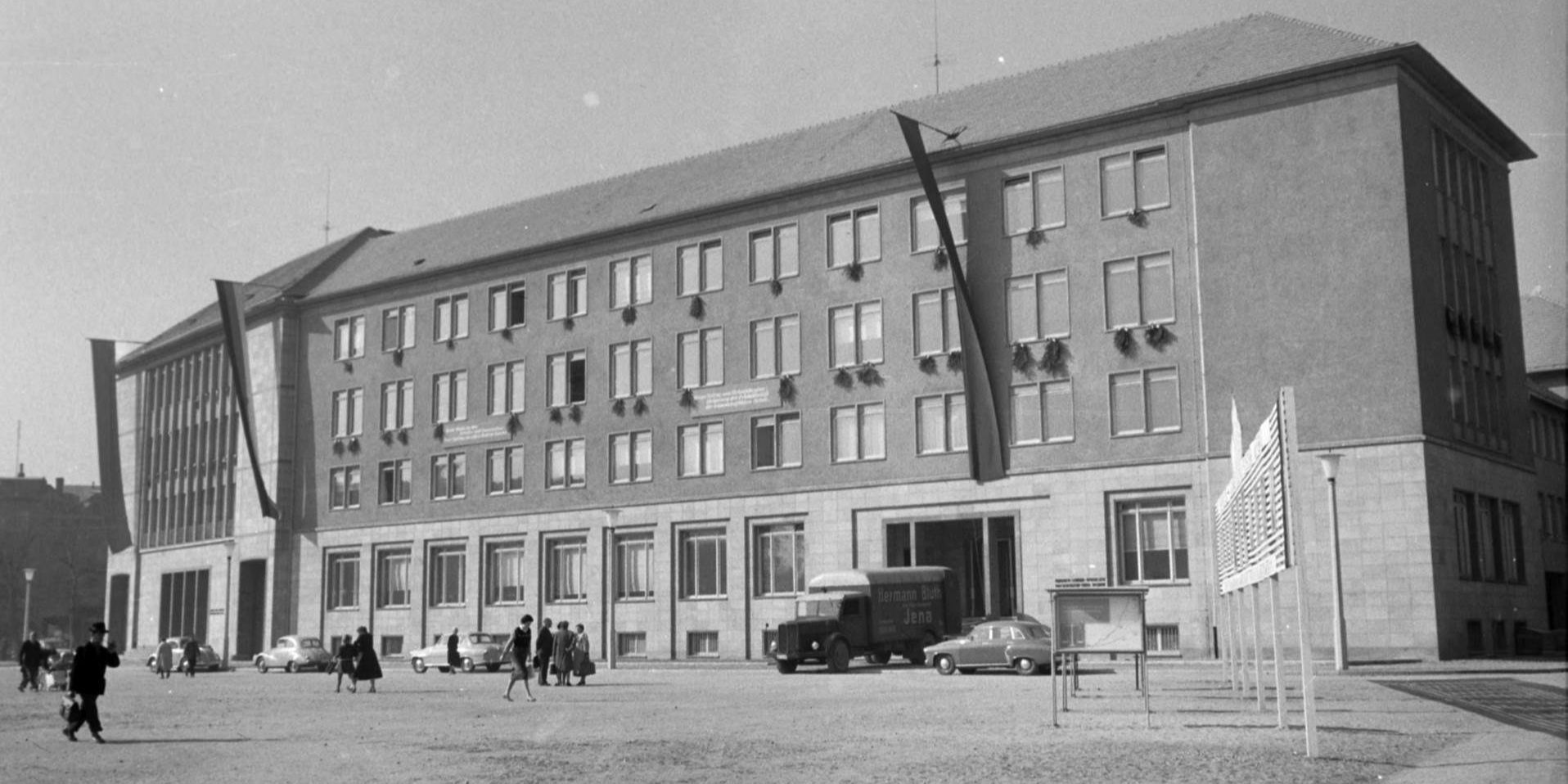 60 Jahre Uni-Institut für Biochemie 