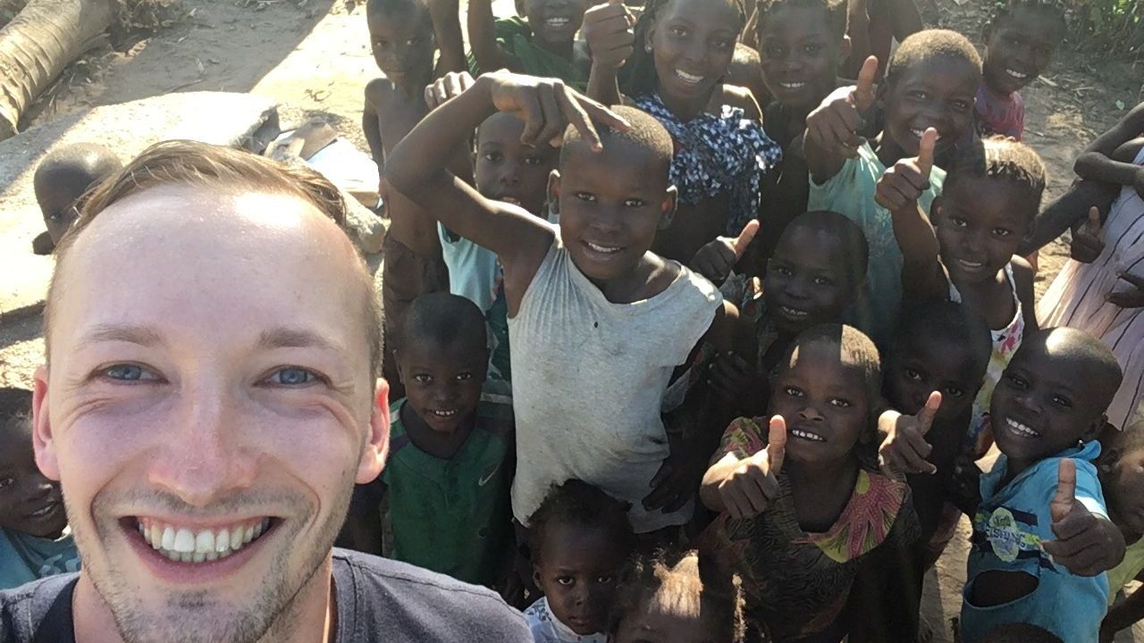 Vortrag: Stadtwerke-Wassermeister half in Mosambik
