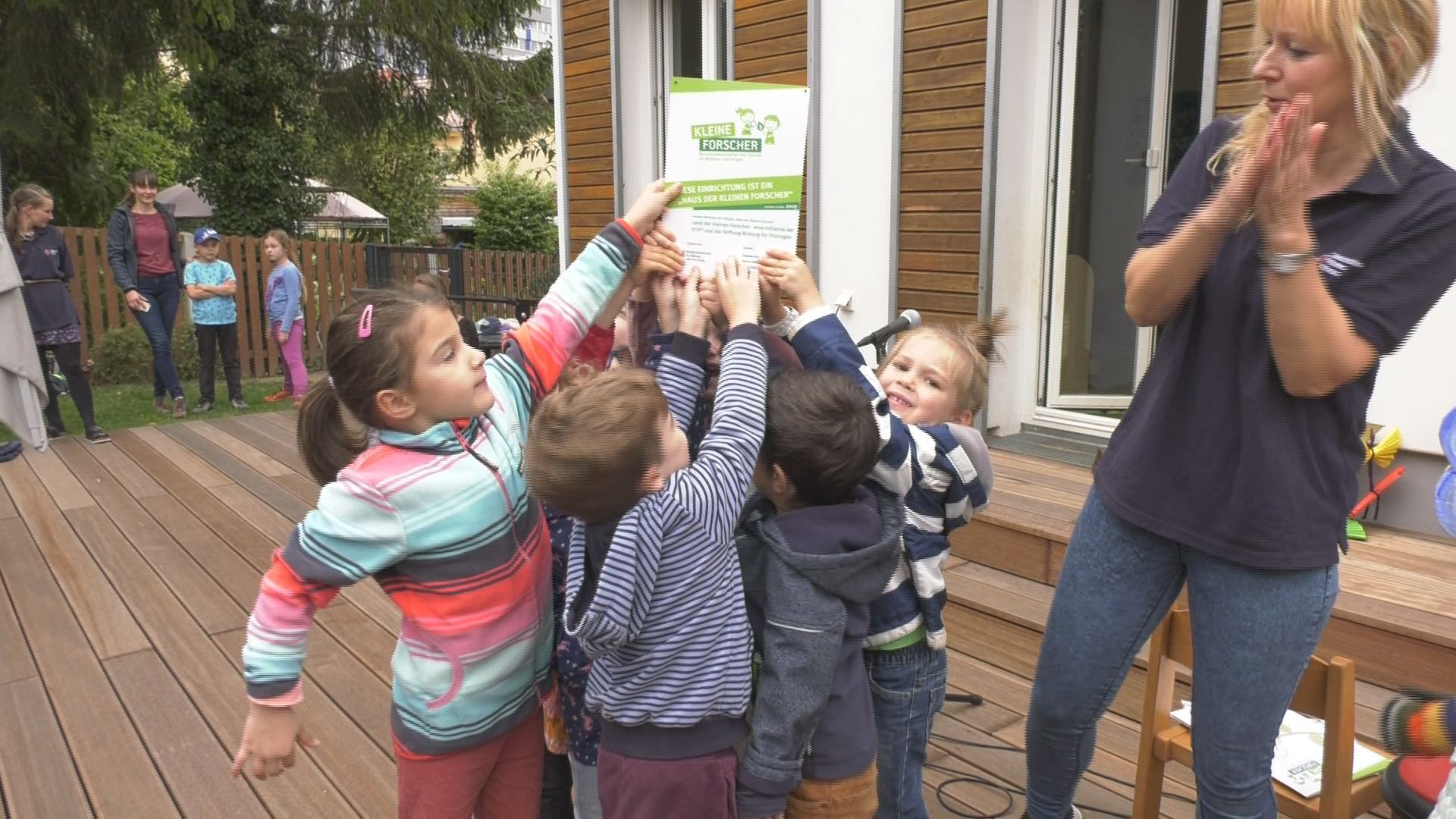 DRK-Kita Sternschnuppe bleibt „Haus der kleinen Forscher“