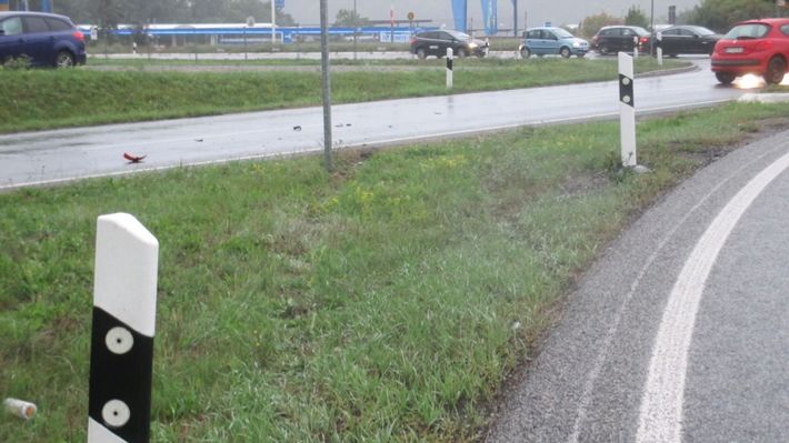 Geradeaus über die Grünfläche