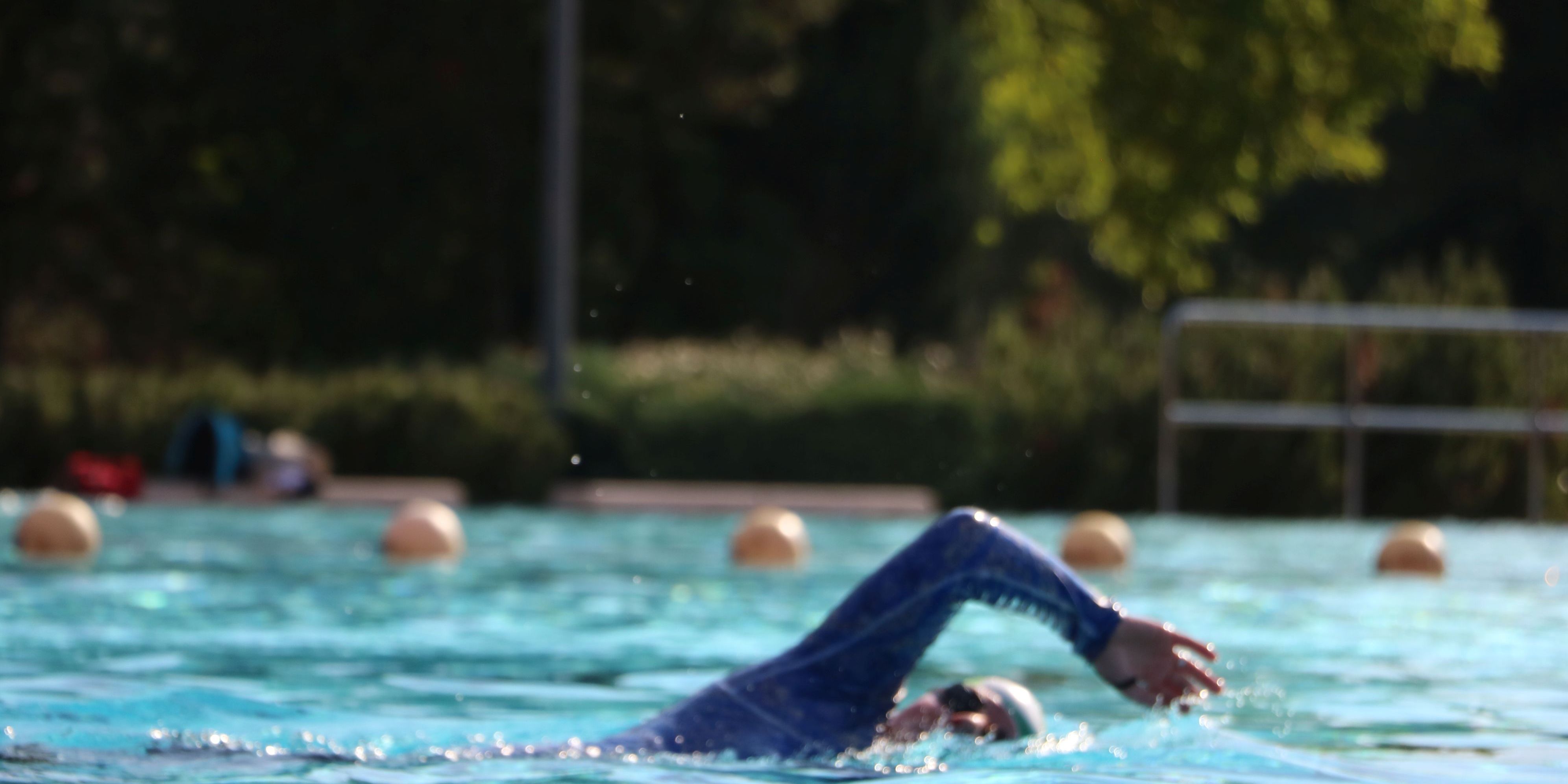 Frühschwimmangebot bis Saisonende verlängert