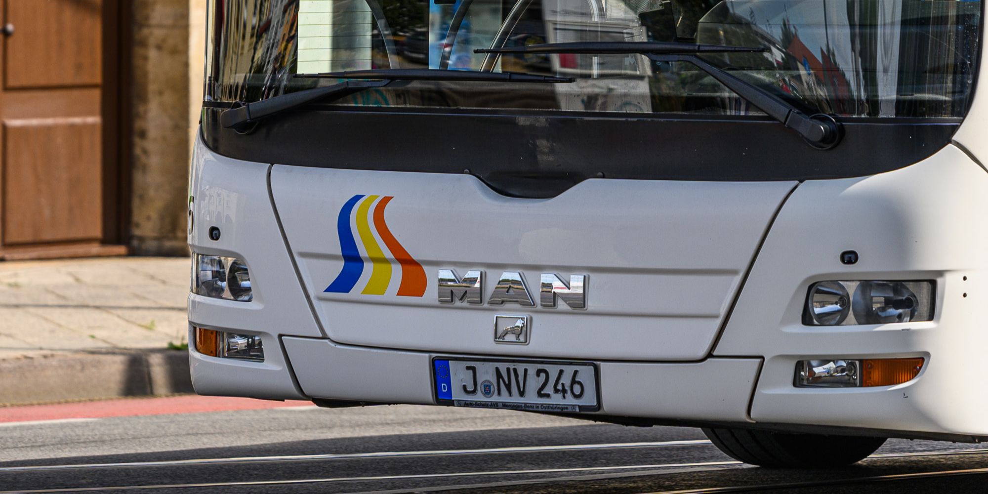 Bus-Linie 12: Umleitung wegen gesperrter Schrödinger Straße 