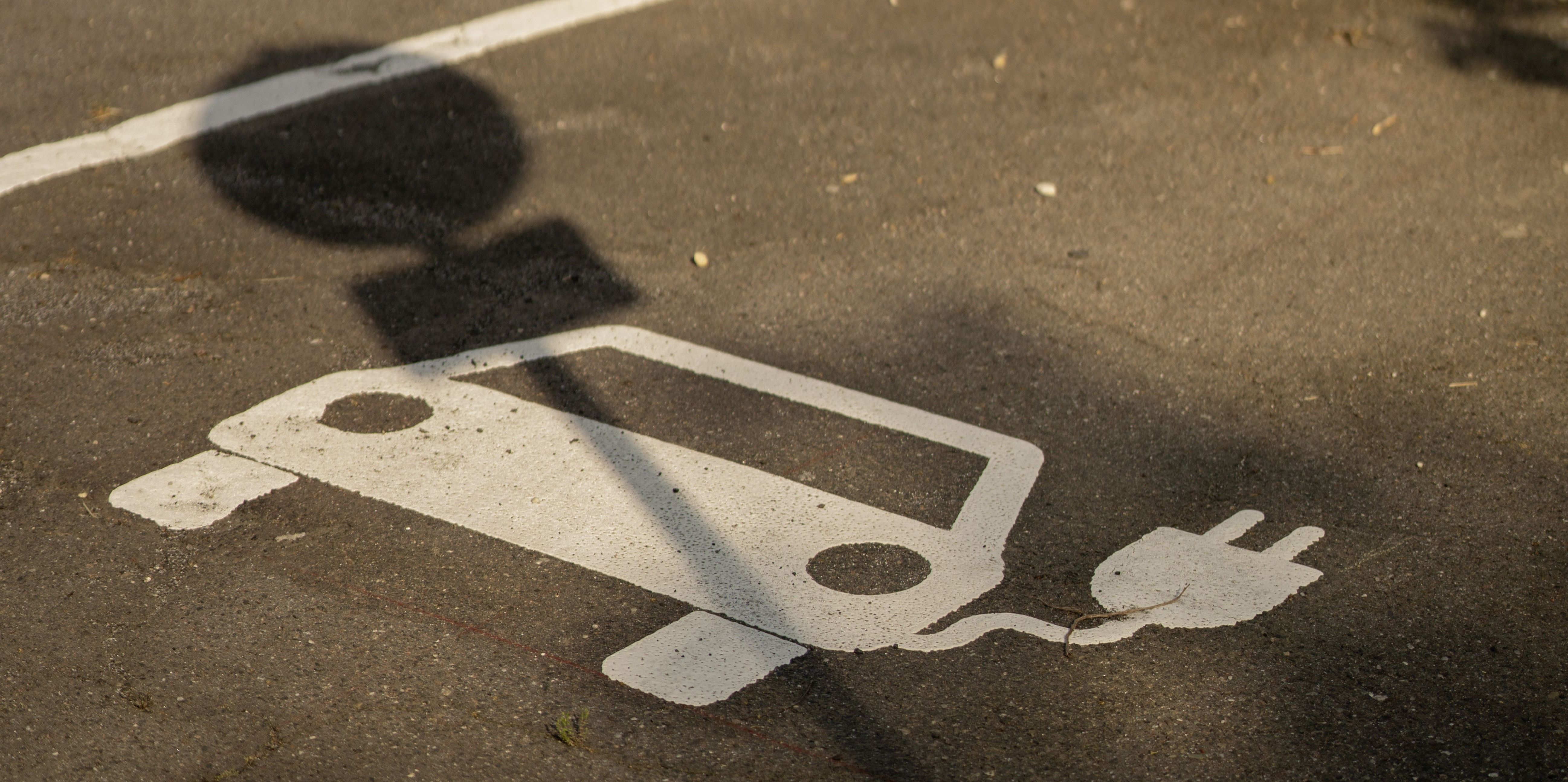 Bewerben um persönlichen Elektro-Parkplatz Bewerben um persönlichen Elektro-Parkplatz