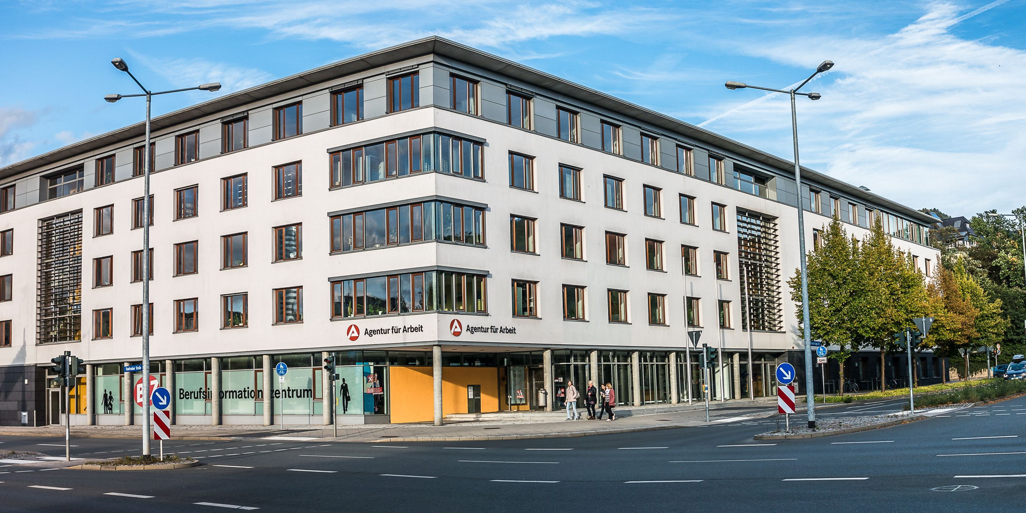 Arbeitsmarkt im Oktober: Weniger Arbeitslose 