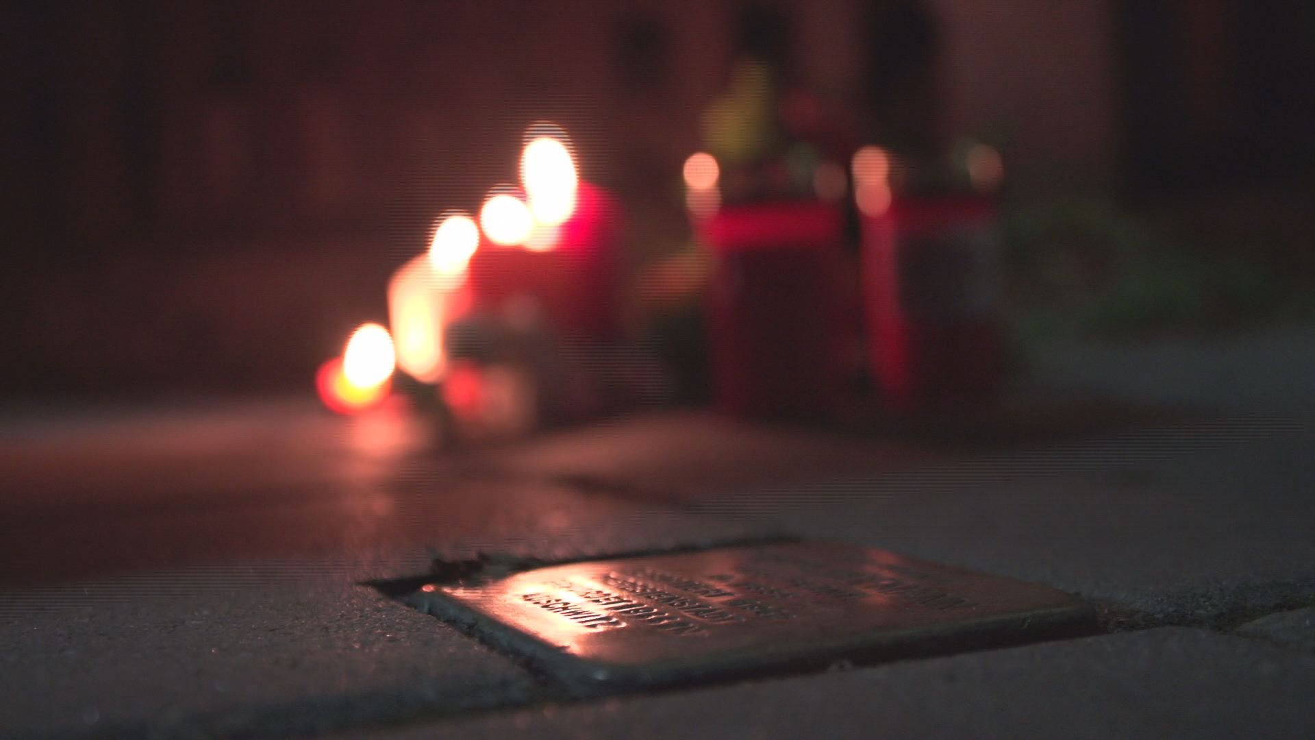 Angemessen ehren: Das Kurzkonzert-Projekt „Klang der Stolpersteine“ lädt am 9. November ein