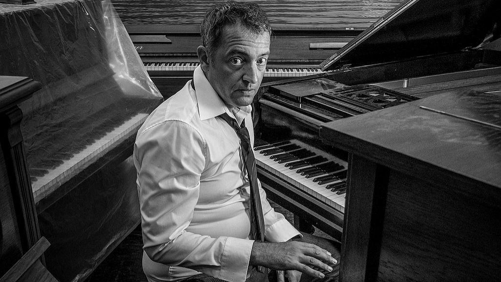 Elfenbeinkonzert von Rainald Grebe ausverkauft