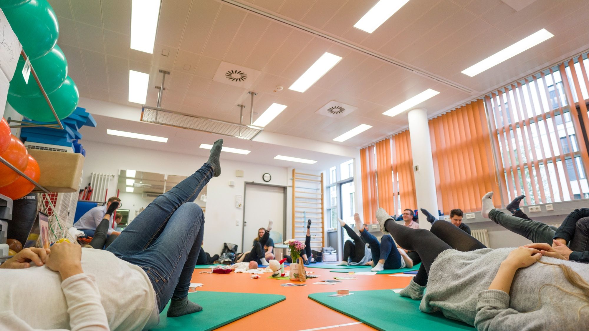 UJK bietet englischsprachige Geburtsvorbereitungskurse an