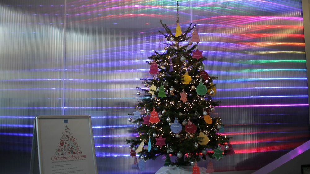 Wunschbaum-Aktion bei Jenoptik gestartet