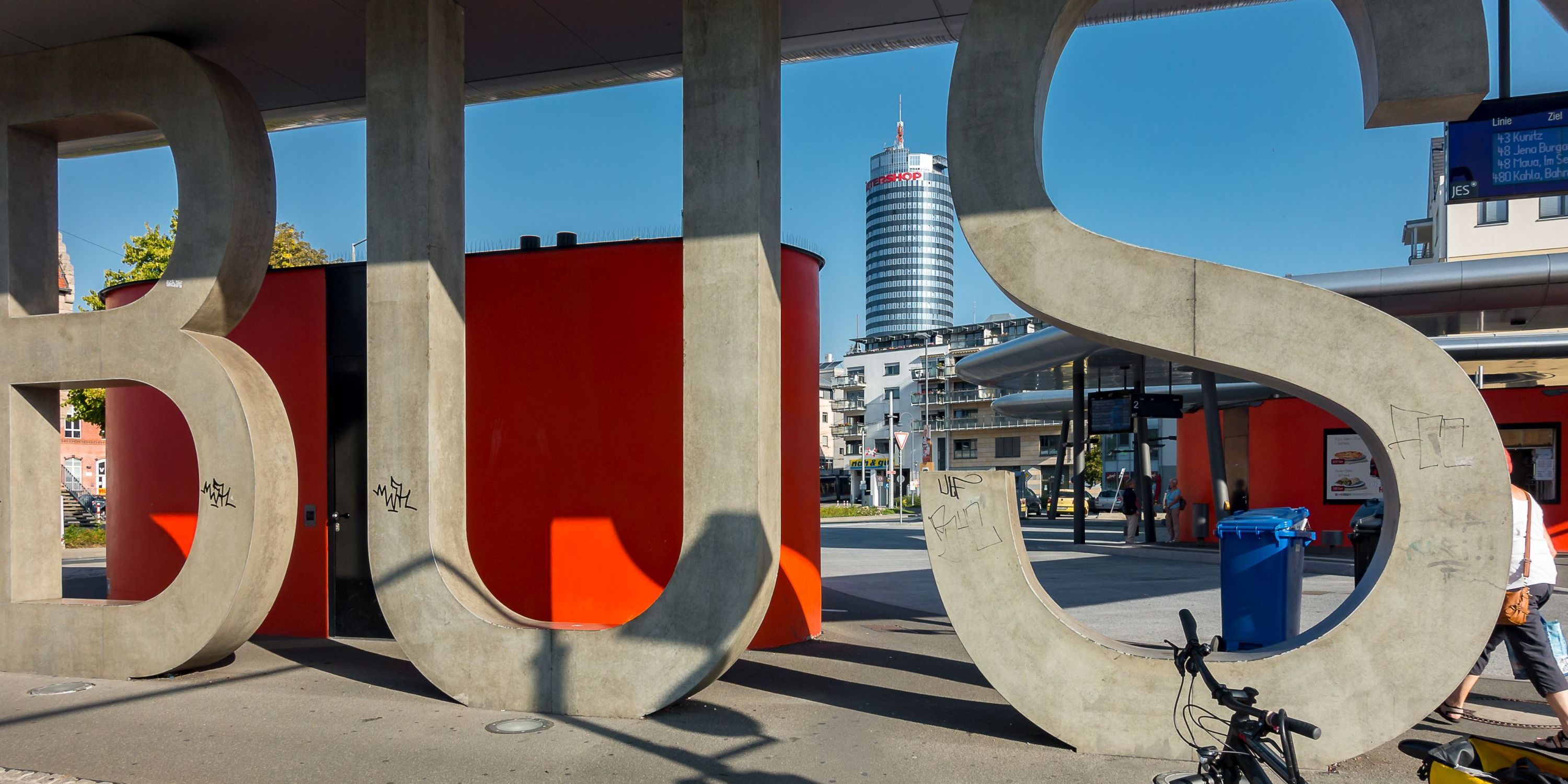 Vertiefte Zusammenarbeit von JES und Jenaer Nahverkehr beschlossen