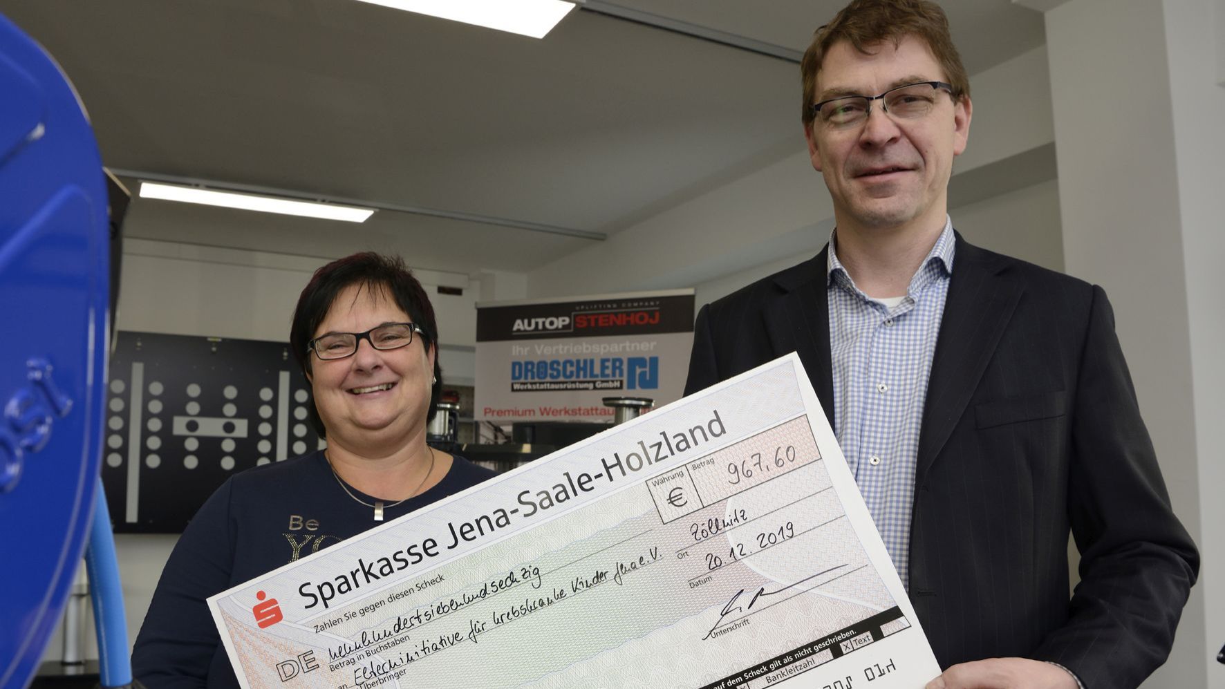 Spendenscheck für Elterninitiative