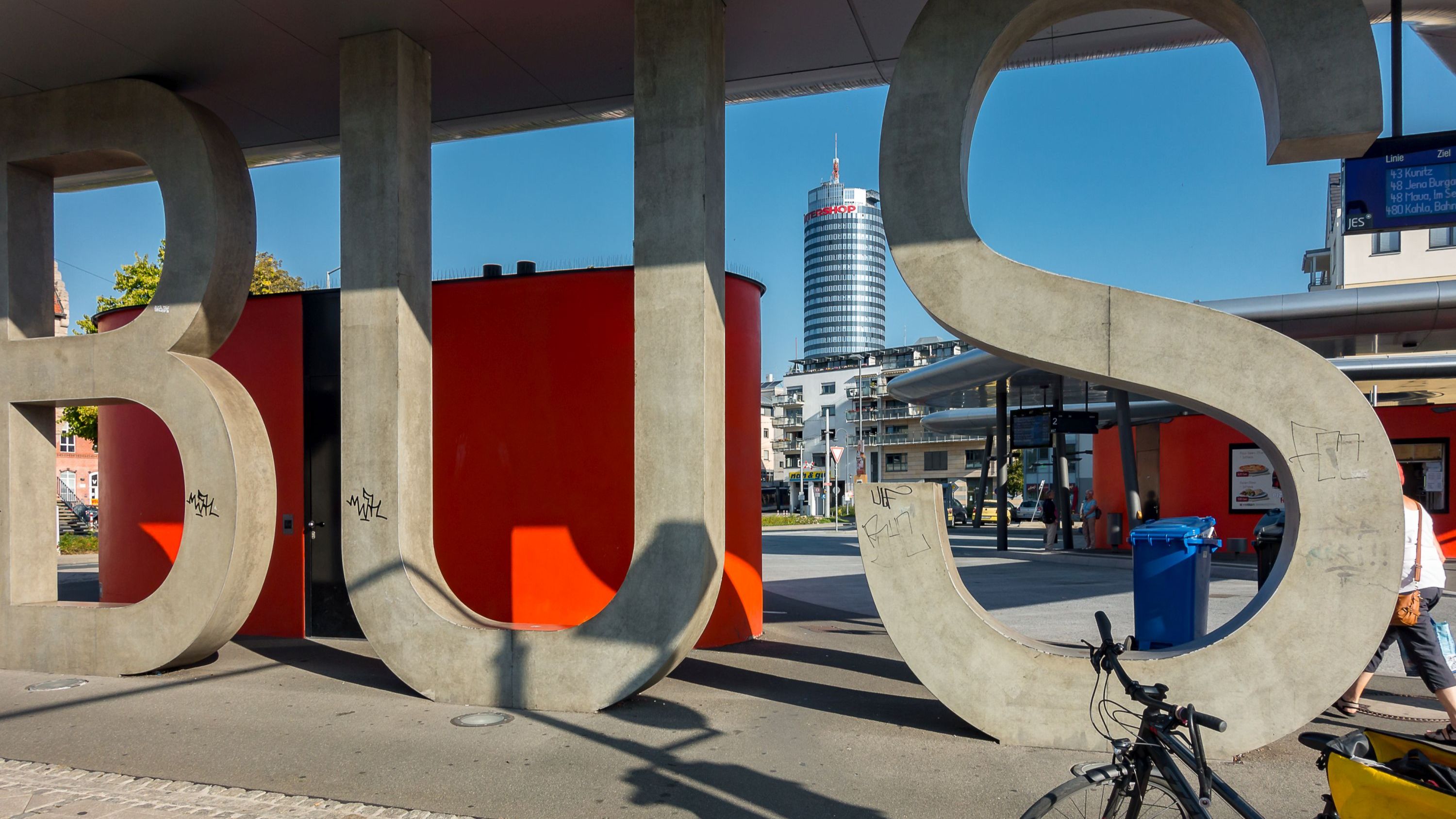 Vertiefte Zusammenarbeit von JES und Jenaer Nahverkehr beschlossen
