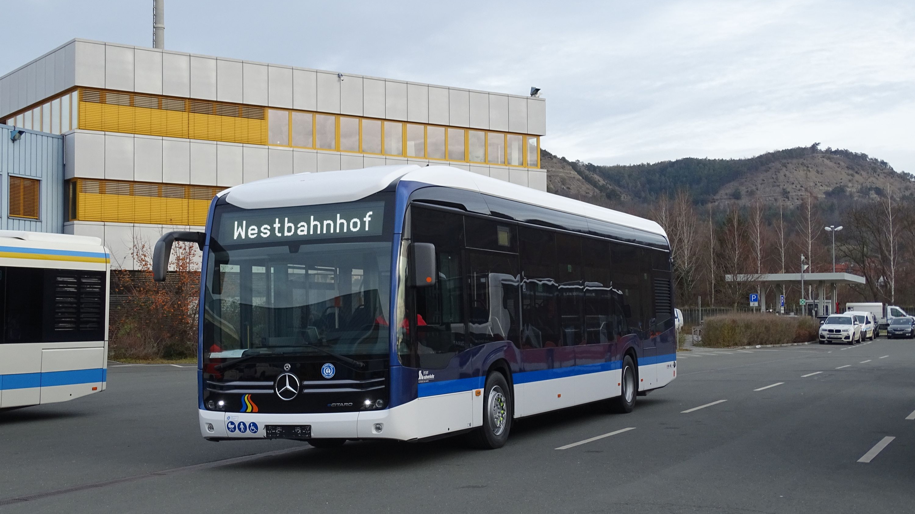 Erster E-Bus in Jena eingetroffen