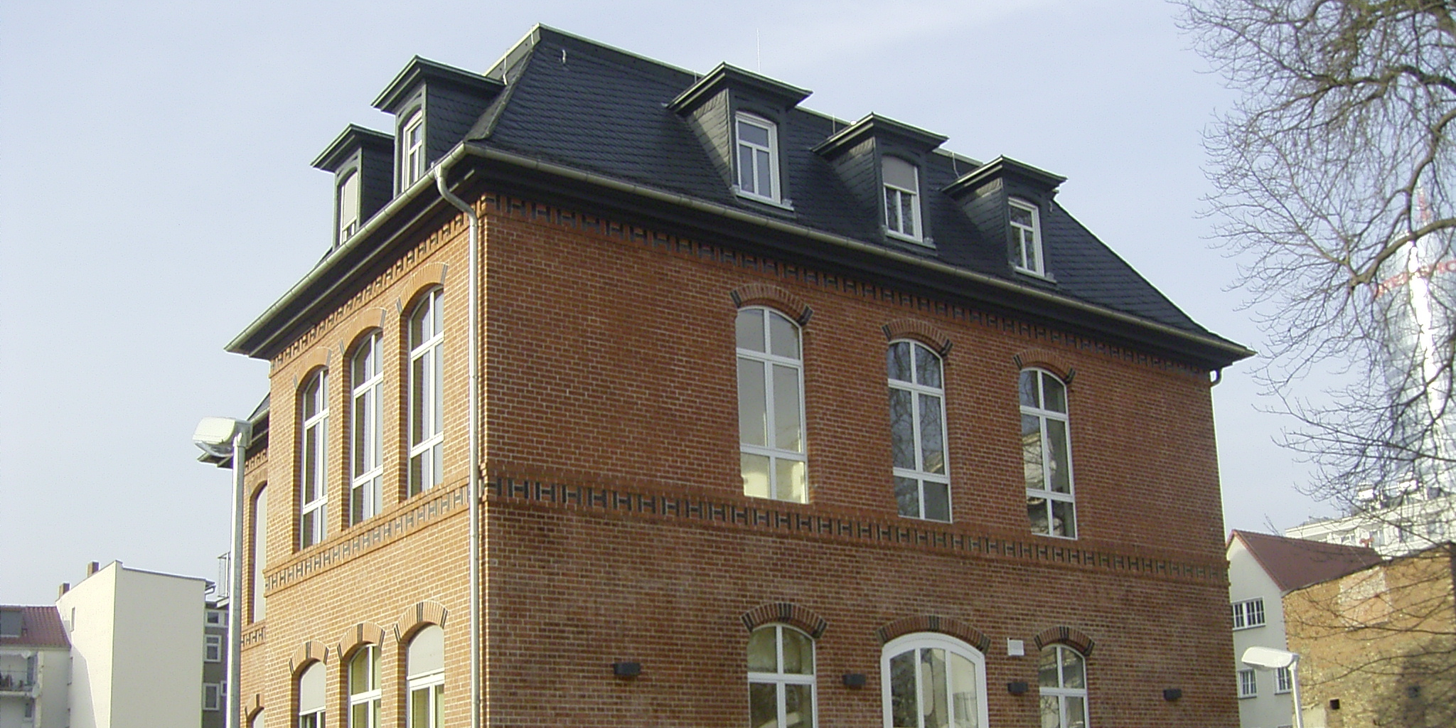 Neues Programmheft der Volkshochschule Jena