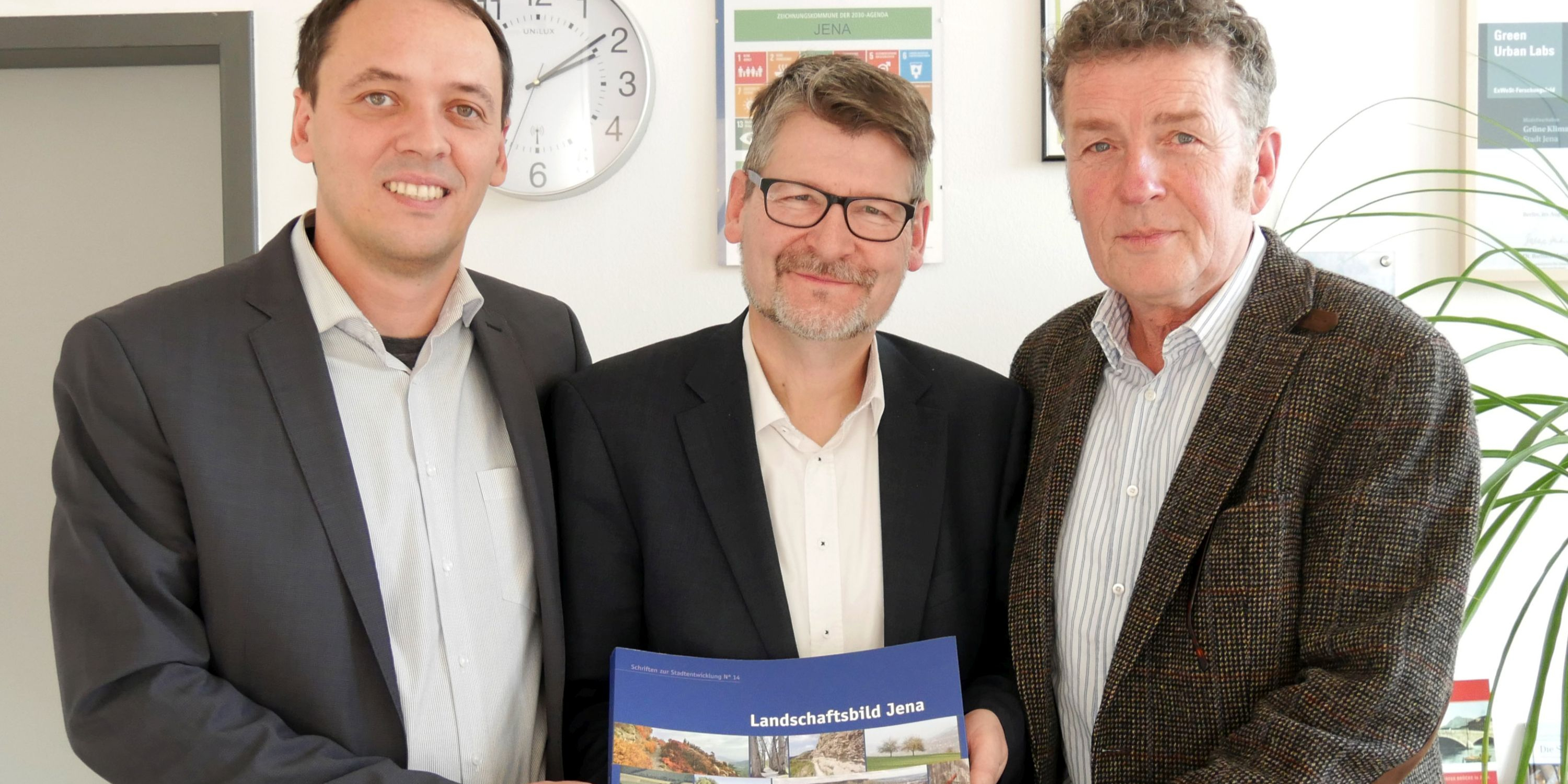 Broschüre „Landschaftsbild Jena“ vorgelegt