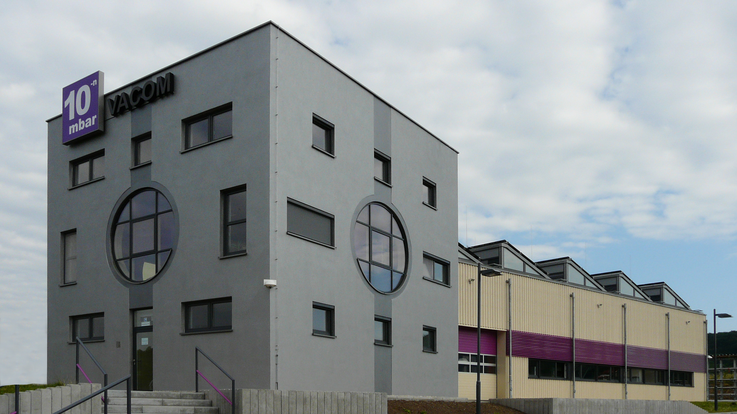 Erste Inhouse-Ausbildungsmesse  bei VACOM 