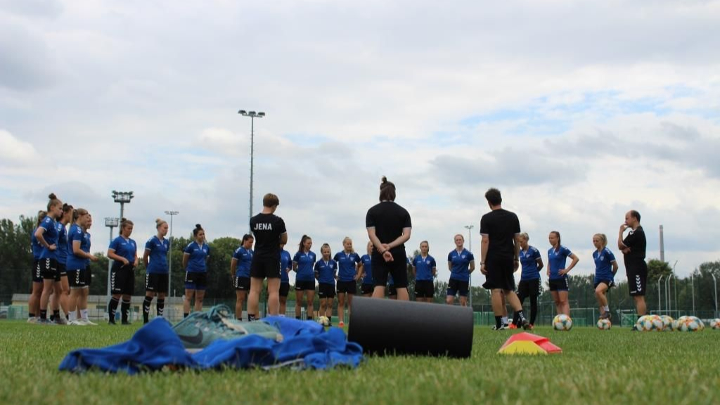 Besondere Trainingseinheit beim FF USV Jena