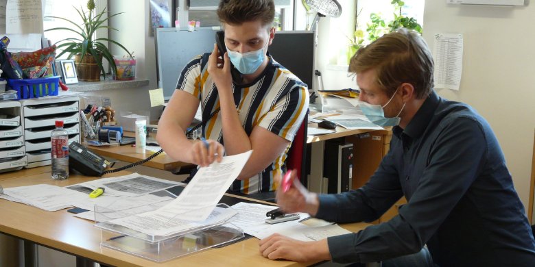 Krisenhelfer statt Semesterferien Krisenhelfer statt Semesterferien