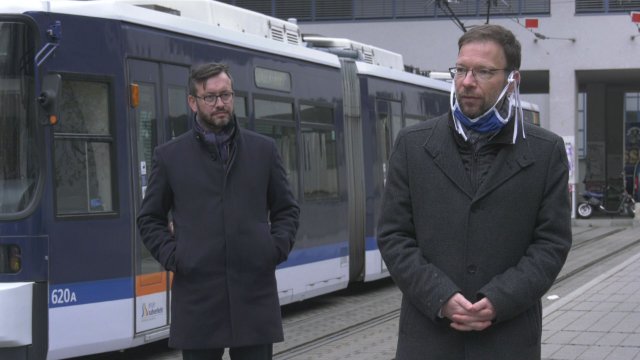 Für den Schutz: Stufenweise wird in Jena die Nasen-Mund-Bedeckungspflicht eingeführt