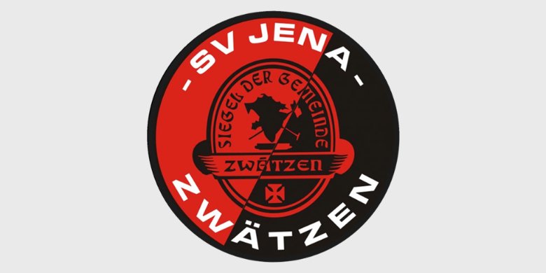 Fußballer kicken virtuell