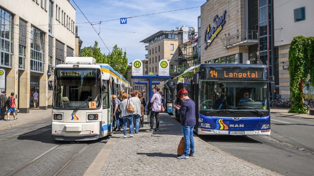 Busse und Straßenbahnen fahren ab Montag nach Schulfahrplan