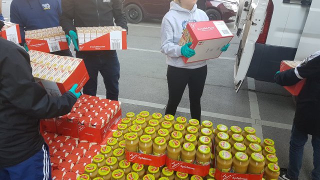 FCC-Fans helfen: Südkurve spendet erste Lieferung Lebensmittel