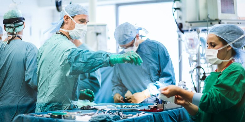 Uni-Klinikum erhöht OP-Kapazitäten wieder