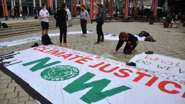 Wöchentliche Klima-Mahnwachen